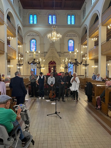 hl-31037178553Remerciements-aux-musiciens.jpg